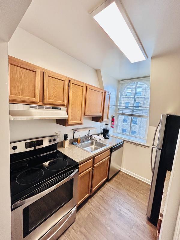 Apartment for rent at 900 Cathedral St #502, Baltimore, MD 21201