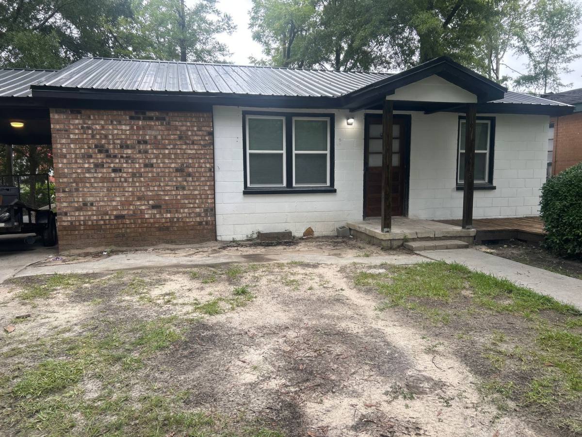 House for rent at 206 Whitehead St NE, Thomson, GA 30824