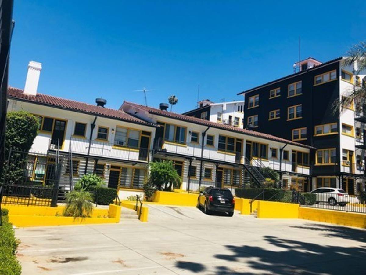 Apartment for rent at 232 Union Place, Los Angeles, CA 90026