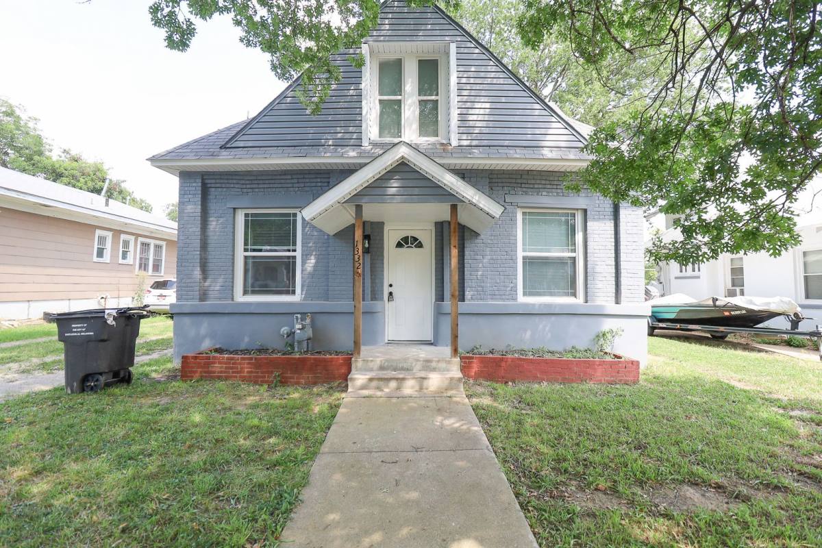 House for rent at 1332 S Keeler Ave, Bartlesville, OK 74003