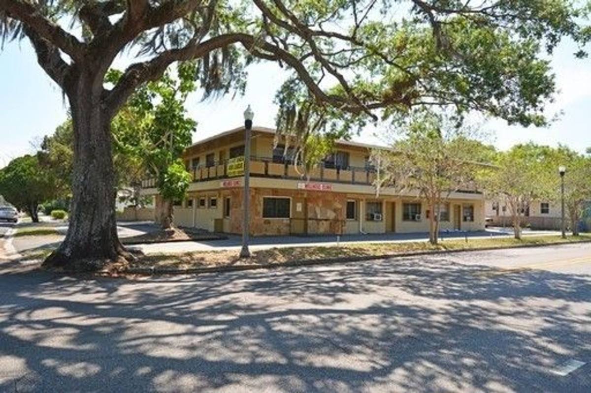 Apartment for rent at 1700 22nd St S, Saint Petersburg, FL 33712