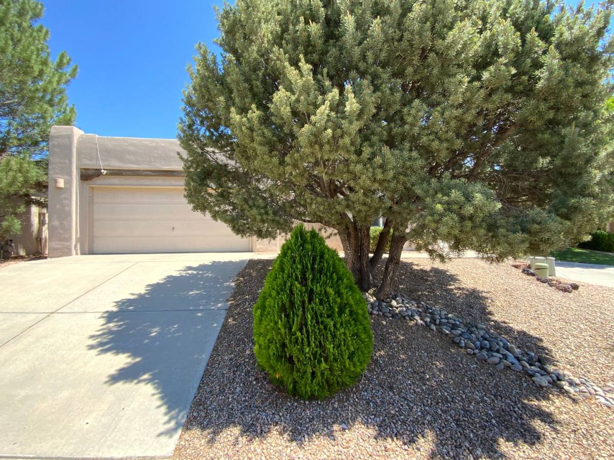 House for rent at 3808 Pinon Jay Court NW, Albuquerque, NM 87120