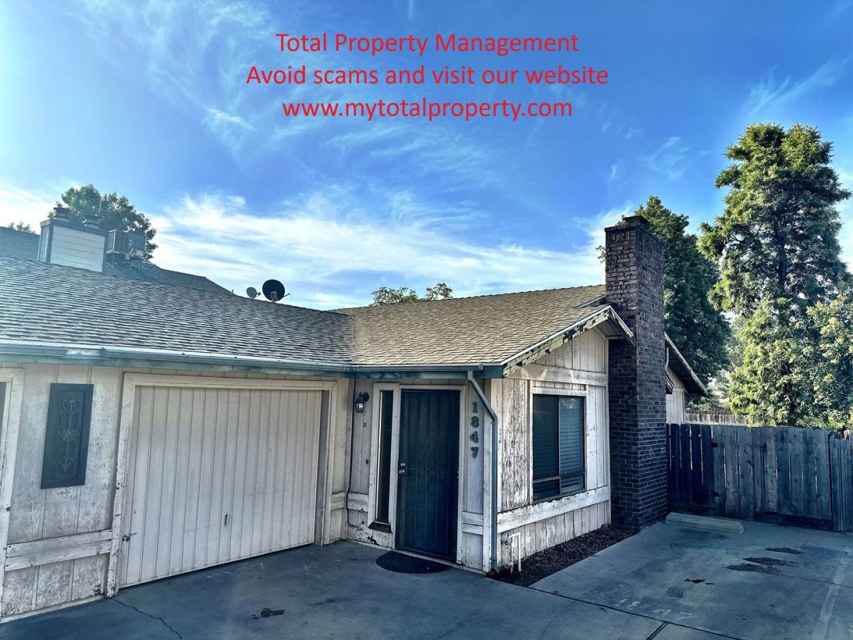 House for rent at 1847 E Laura Ave, Visalia, CA 93291