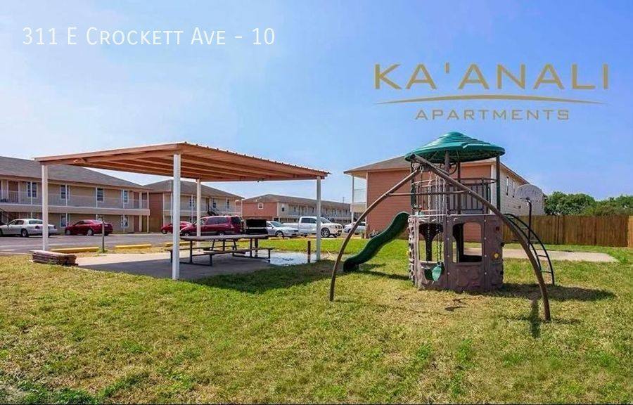 Apartment for rent at 311 E Crockett Ave, Alamo, TX 78516