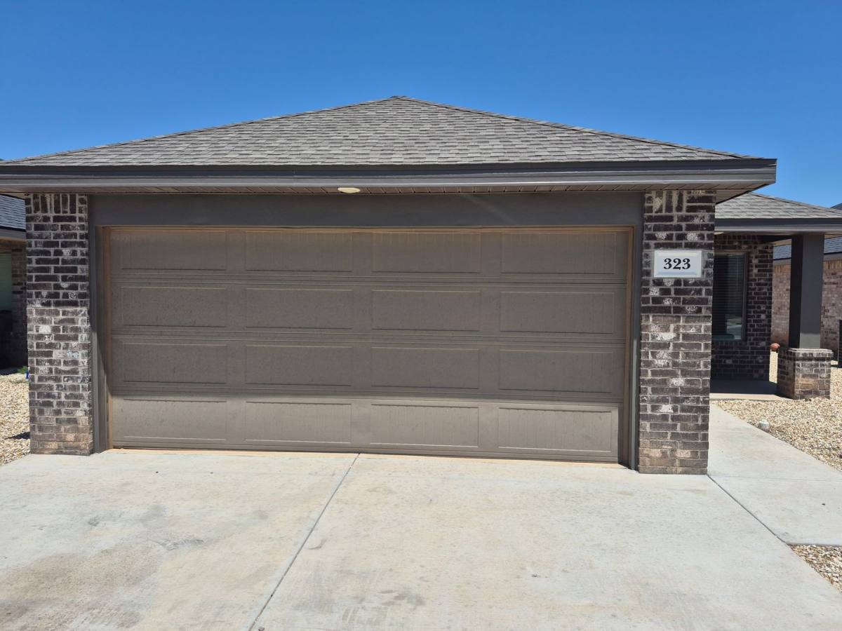 House for rent at 323 E 77th, Lubbock, TX 79404