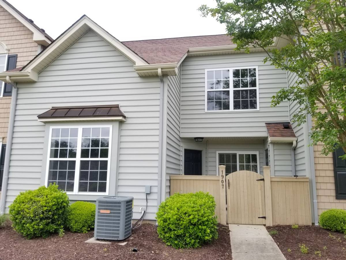 Townhouse for rent at 1907 Duntrune Glen, Williamsburg, VA 23188