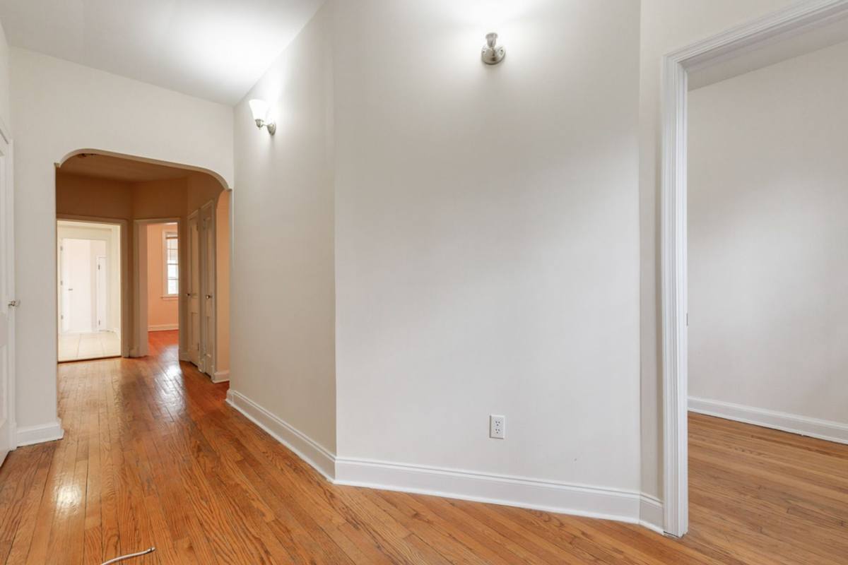 Apartment for rent at 2500 41st St NW, Washington, DC 20007
