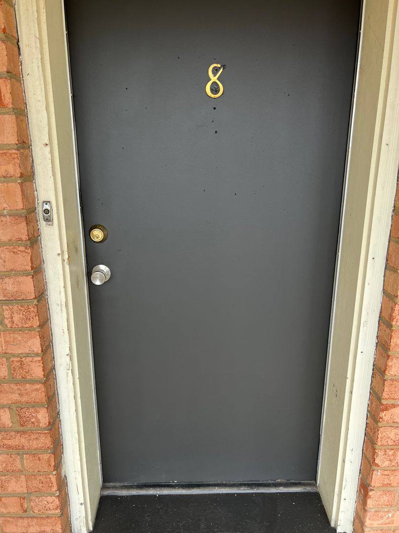 Apartment for rent at 217 Mountain Avenue, SW, Roanoke, VA 24016