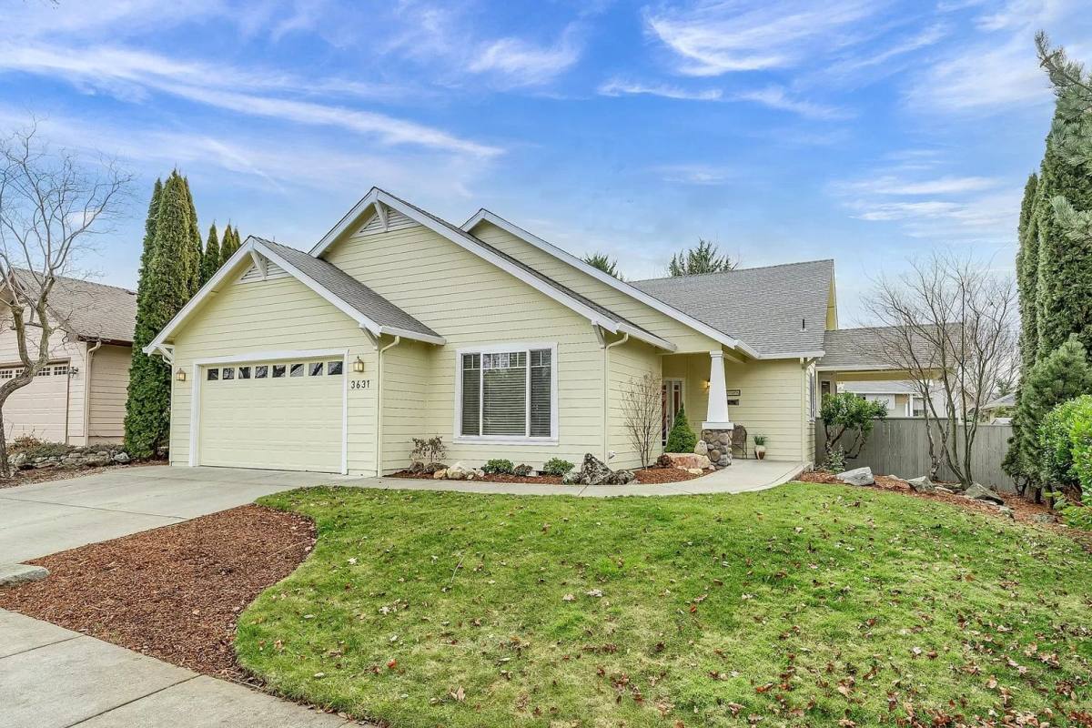 House for rent at 3631 Fieldbrook Way, Medford, OR 97504