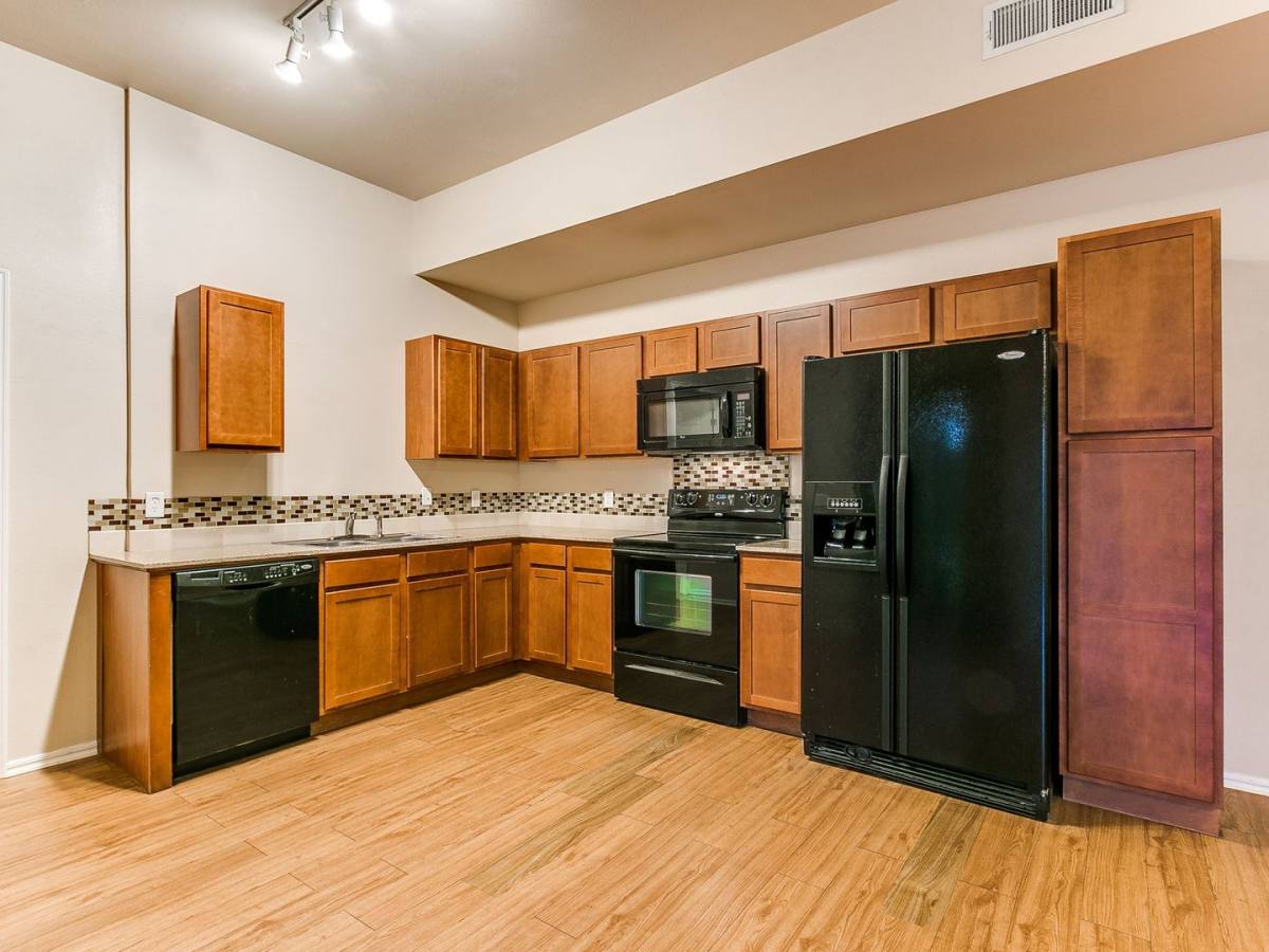 Apartment for rent at 715 Monnett Ave, Norman, OK 73069