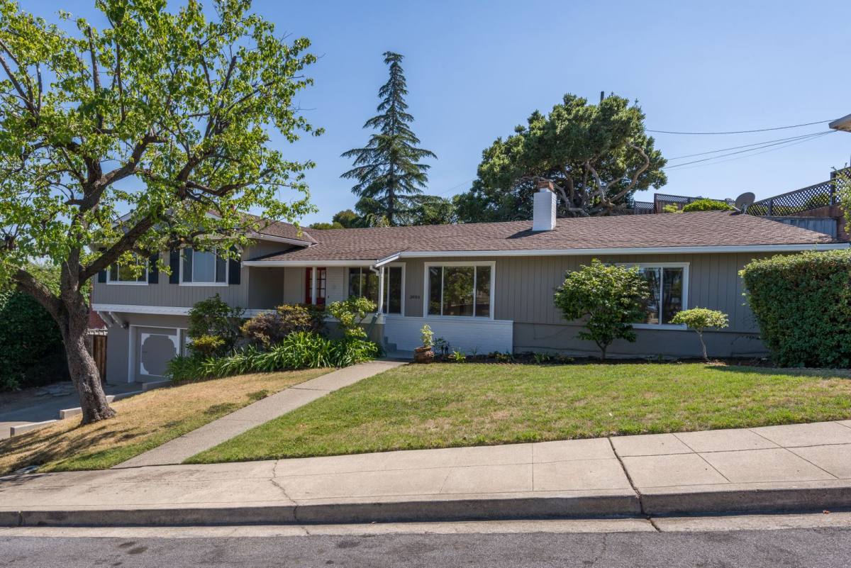 House for rent at 3690 Brandy Rock Way, Redwood City, CA 94061
