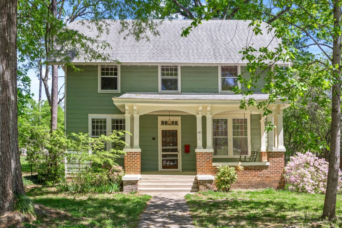 House for rent at 121 E Cedar Ave, Wake Forest, NC 27587
