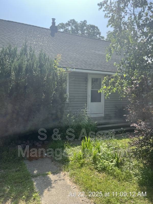 House for rent at 5731 Joshua St, Lansing, MI 48911