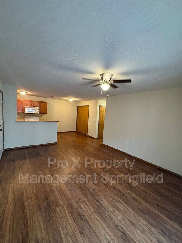 Apartment for rent at 2119 Southfork Dr, Ozark, MO 65721