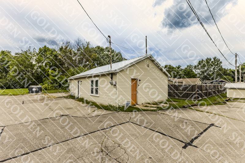 House for rent at 2011 E 18th St #13, Muncie, IN 47302