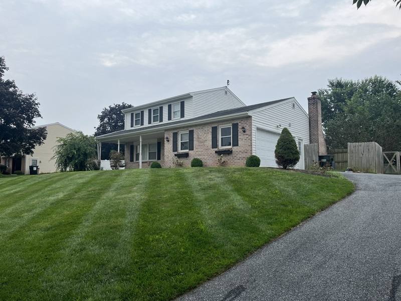 House for rent at 2440 Douglas Dr, Lancaster, PA 17602