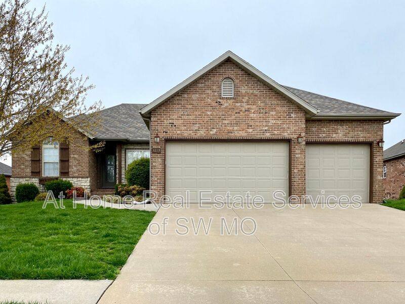 House for rent at 3279 W Camino Alto, Springfield, MO 65810