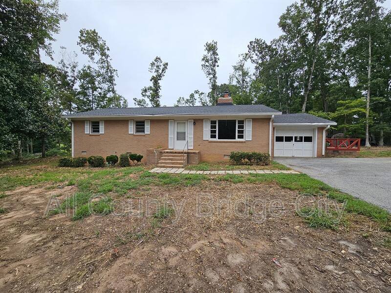 House for rent at 112 Sunrise Lane, Pickens, SC 29671