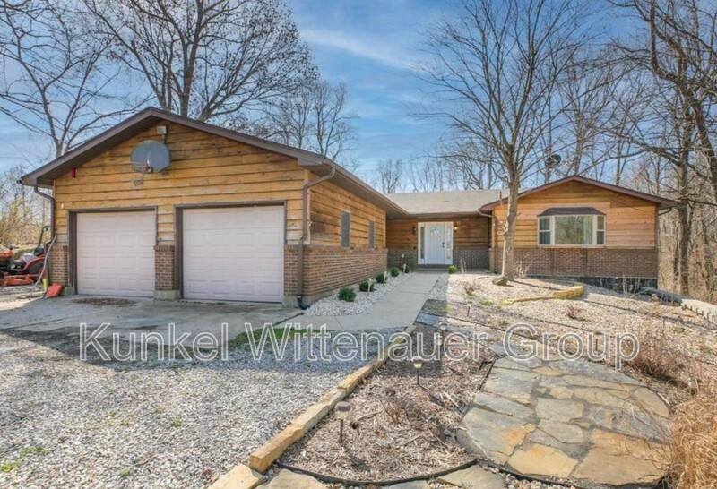 House for rent at 1334 Five Acres, Lebanon, IL 62254