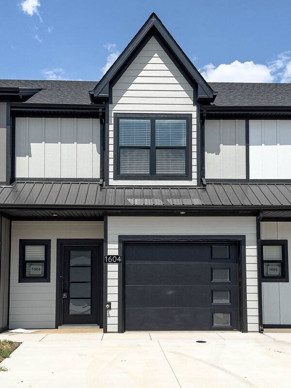 Townhouse for rent at 1604 Jonathan Wade Circle, Clarksville, TN 37043