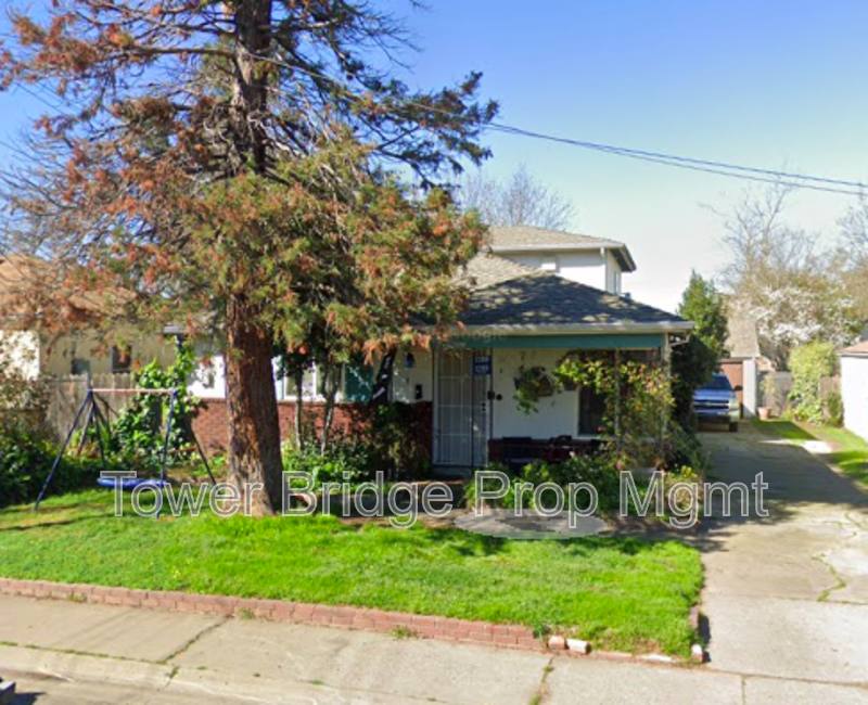 Apartment for rent at 2355 Erickson St, Sacramento, CA 95815