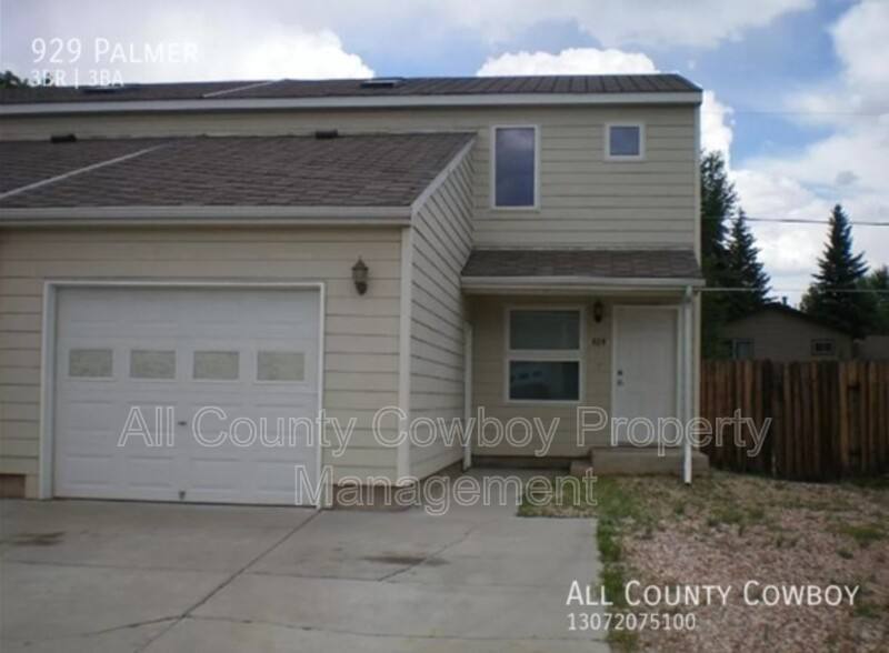Townhouse for rent at 929 Palmer Dr, Laramie, WY 82072
