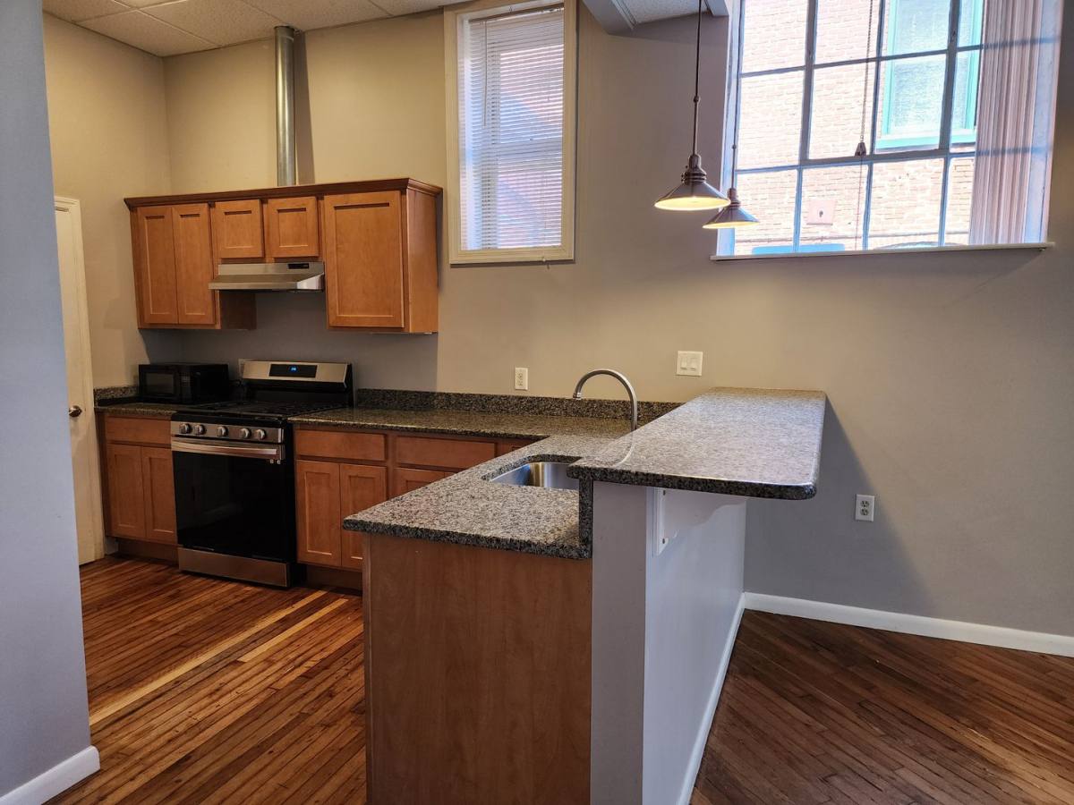 Apartment for rent at 313-317 E Fulton St, Lancaster, PA 17602