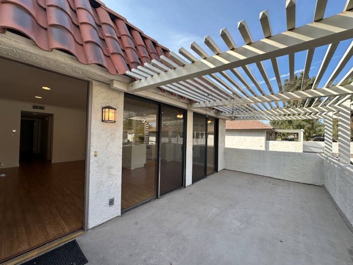 Townhouse for rent at 1228 Landsburn Circle, Westlake Village, CA 91361