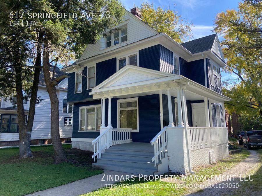 Apartment for rent at 617 Springfield Ave #3, Champaign, IL 61820
