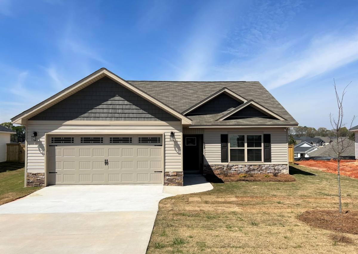 House for rent at 202 Red Tail Circle, Byron, GA 31008