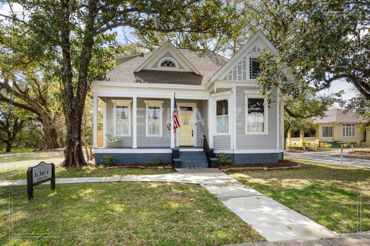 House for rent at 1327 Spring Hill Ave, Mobile, AL 36604