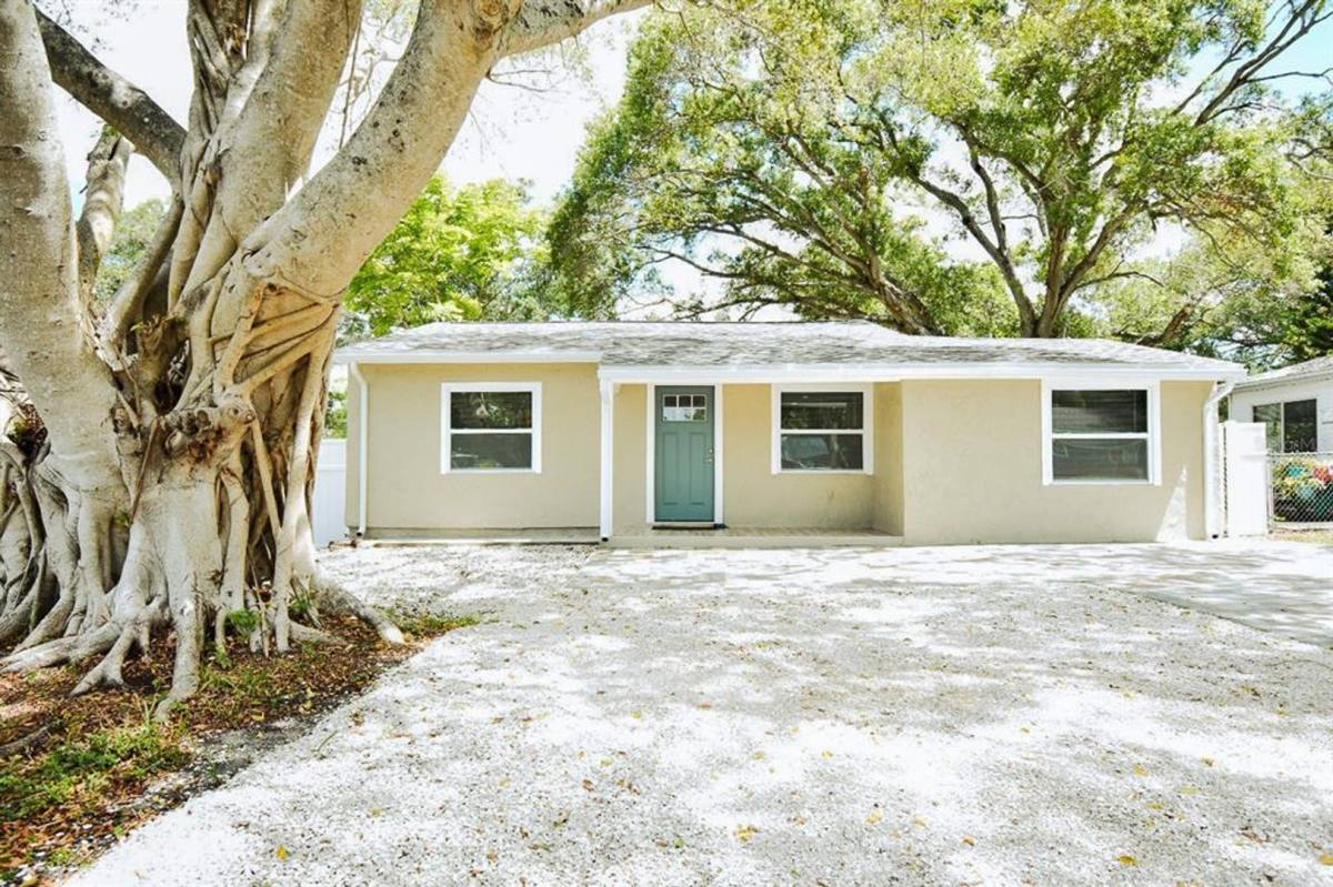 1000 8th Ave SW, Largo, FL 33770