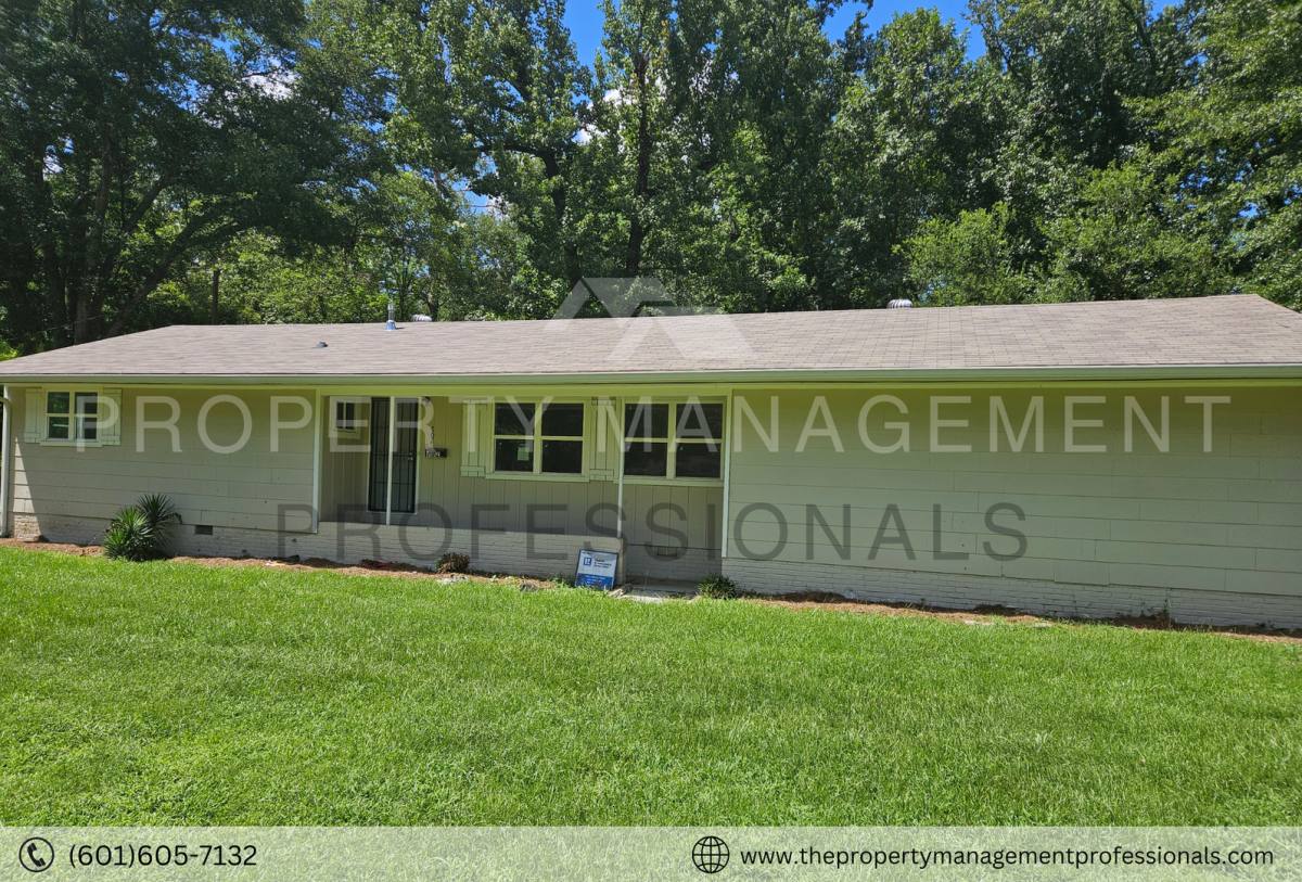House for rent at 702 Cooper Rd, Jackson, MS 39212