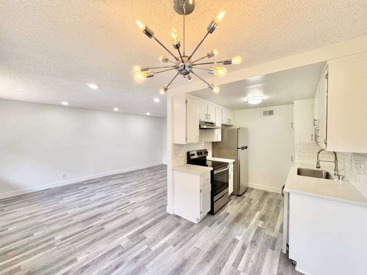 Apartment for rent at 14632 Magnolia Blvd #203, Sherman Oaks, CA 91403