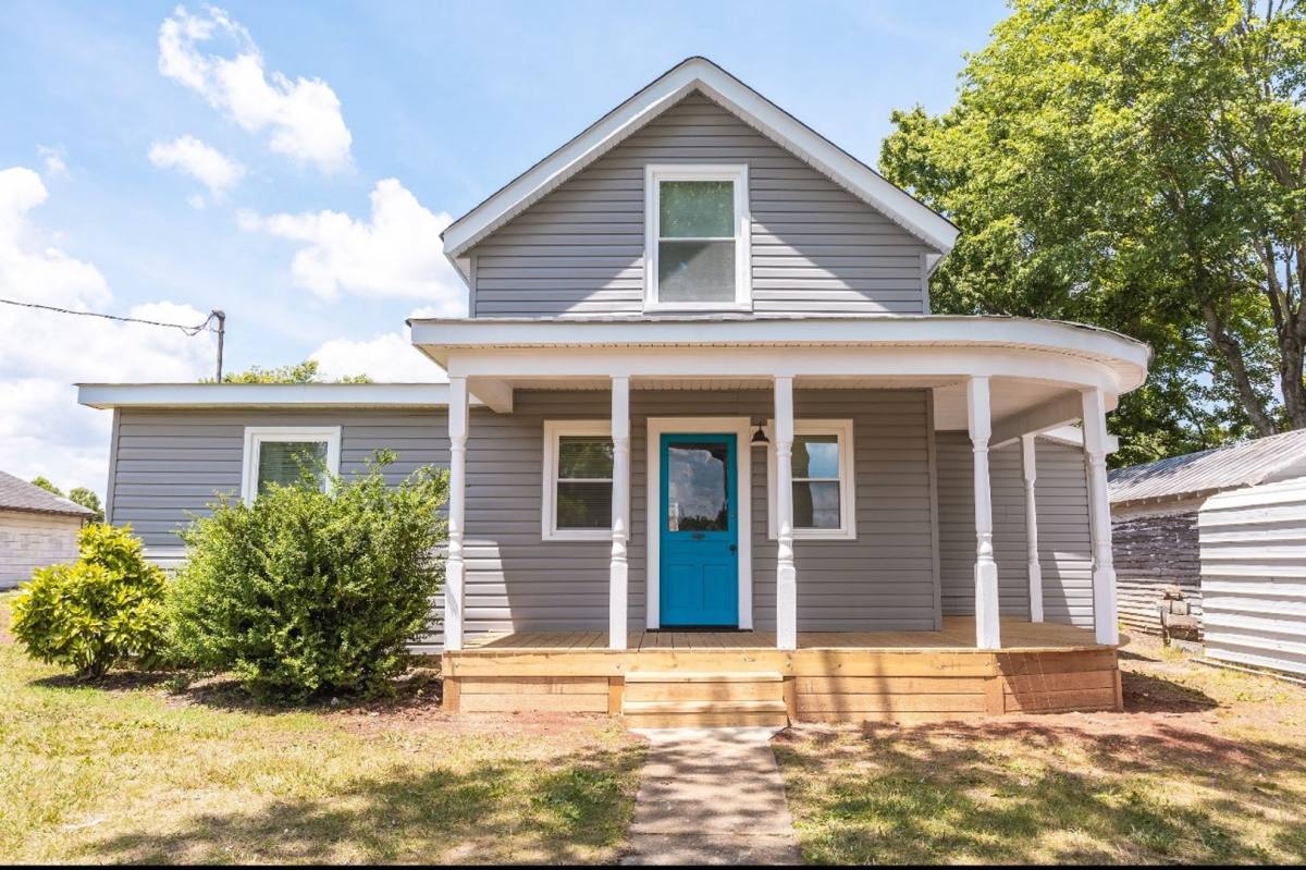 House for rent at 108 Virginia Ave, Chase City, VA 23924