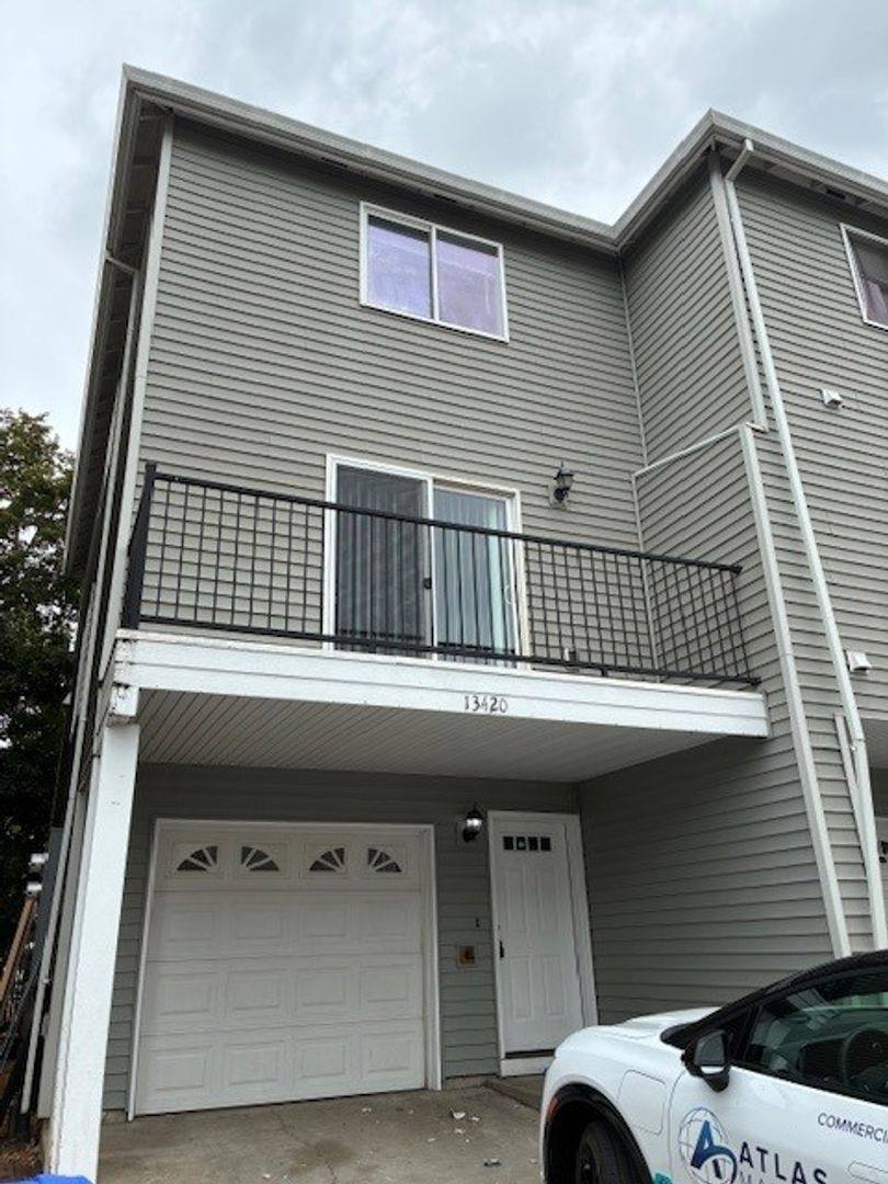 Apartment for rent at 13414 SE Division St, Portland, OR 97236