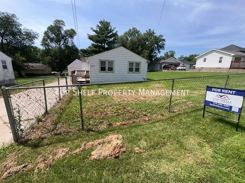 House for rent at 2108 E 42nd St, Des Moines, IA 50317