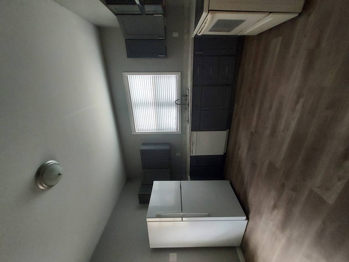 Townhouse for rent at 17 W Shields St, Newark, OH 43055