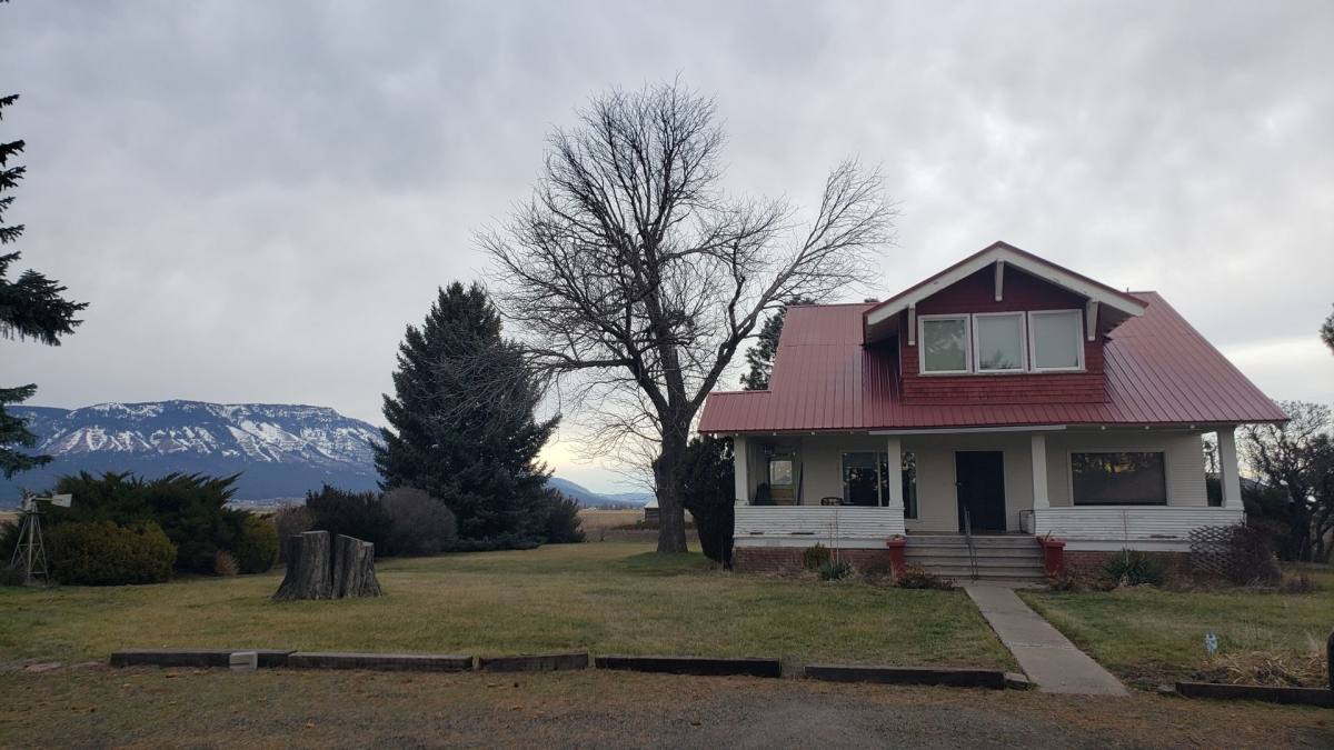 House for rent at 62596 Highway, La Grande, OR 97850