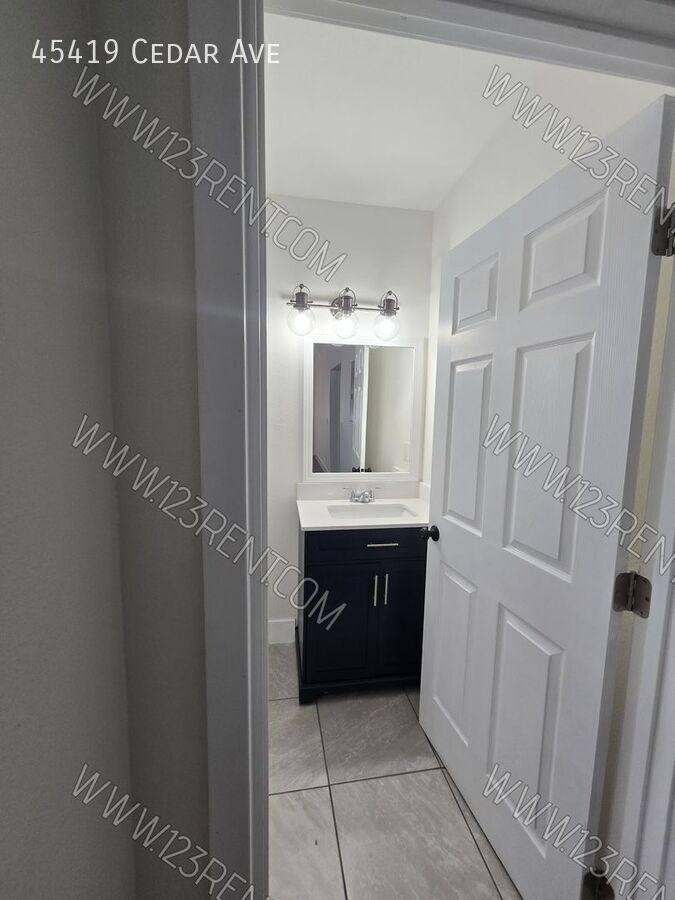 Apartment for rent at 45419 Cedar Ave, Lancaster, CA 93534