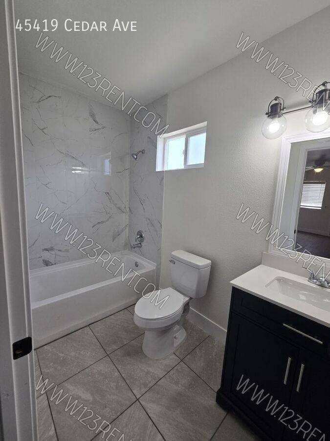 Apartment for rent at 45419 Cedar Ave, Lancaster, CA 93534