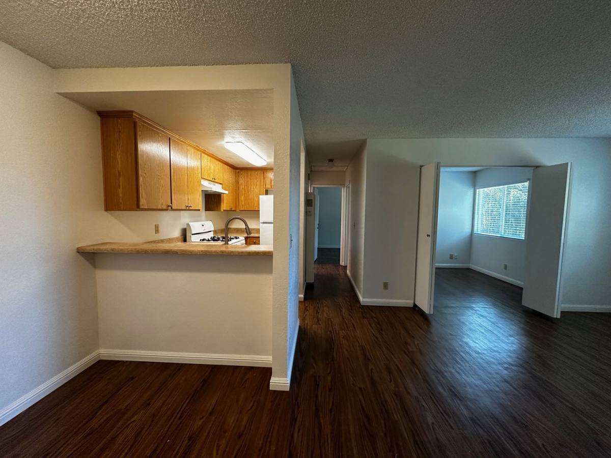 Apartment for rent at 960 W Chestnut Ave, Lompoc, CA 93436