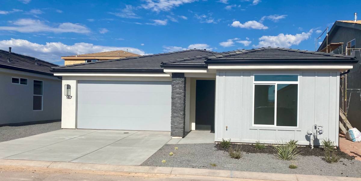 House for rent at 161 S Desert Sage Lane, Washington, UT 84780