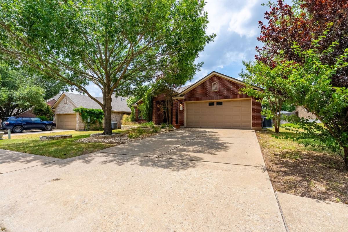 House for rent at 2601 Tumbling River Dr, Leander, TX 78641