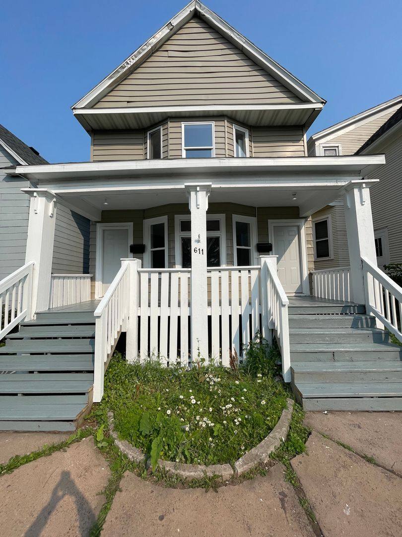 Apartment for rent at 611 E 6th St, Duluth, MN 55805