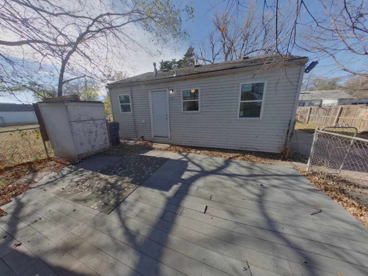 Apartment for rent at 2312 S Topeka, Wichita, KS 67211