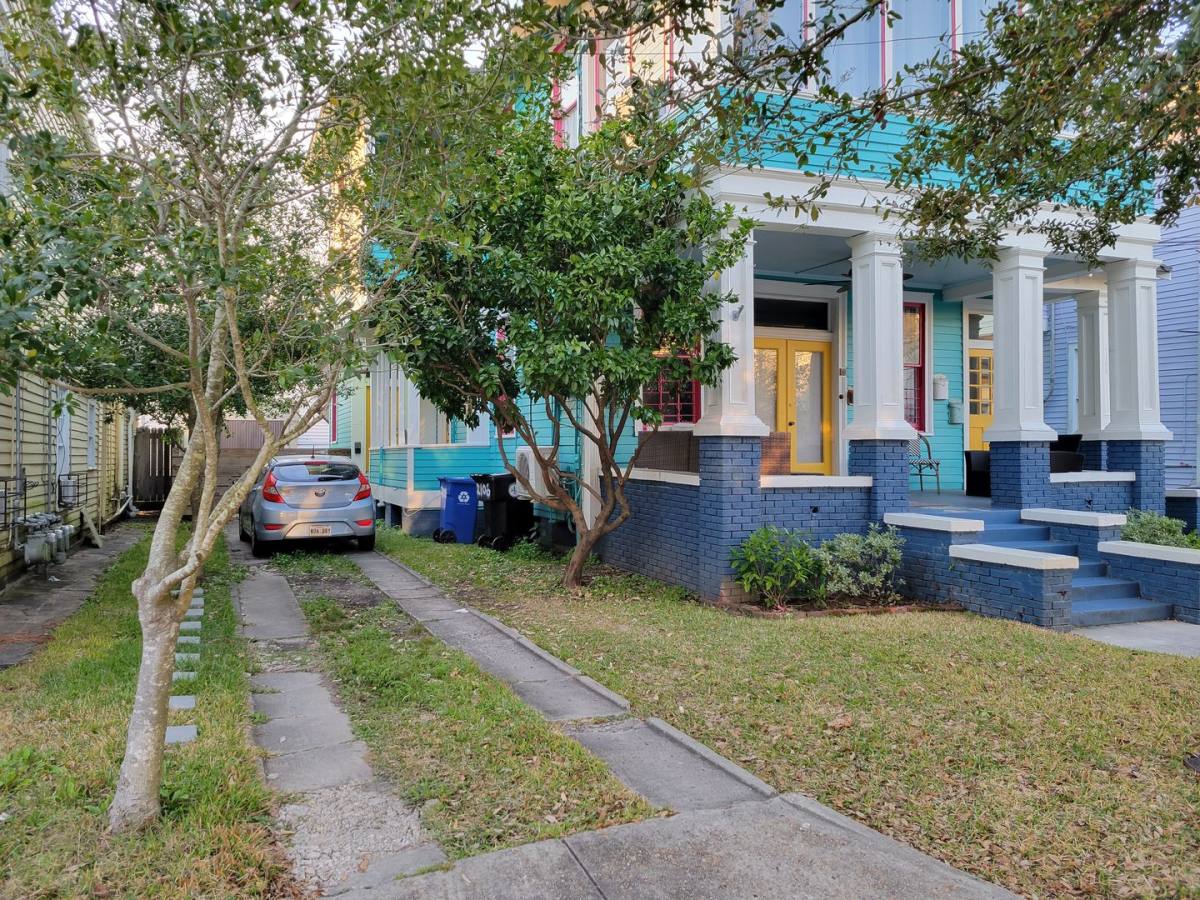 Apartment for rent at 2106 - 08 Robert St, New Orleans, LA 70115