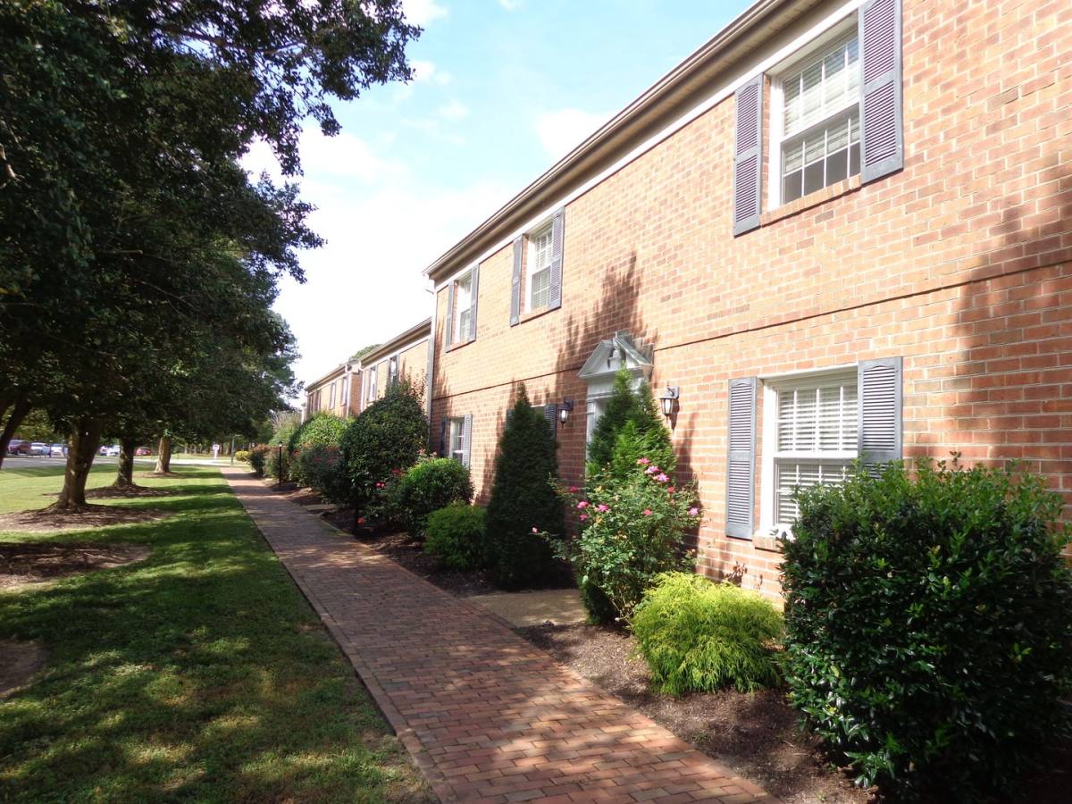 Apartment for rent at 311 Ballard St, Yorktown, VA 23690