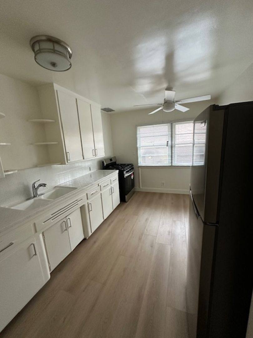 Apartment for rent at 10042-50 Culver Blvd, Culver City, CA 90232