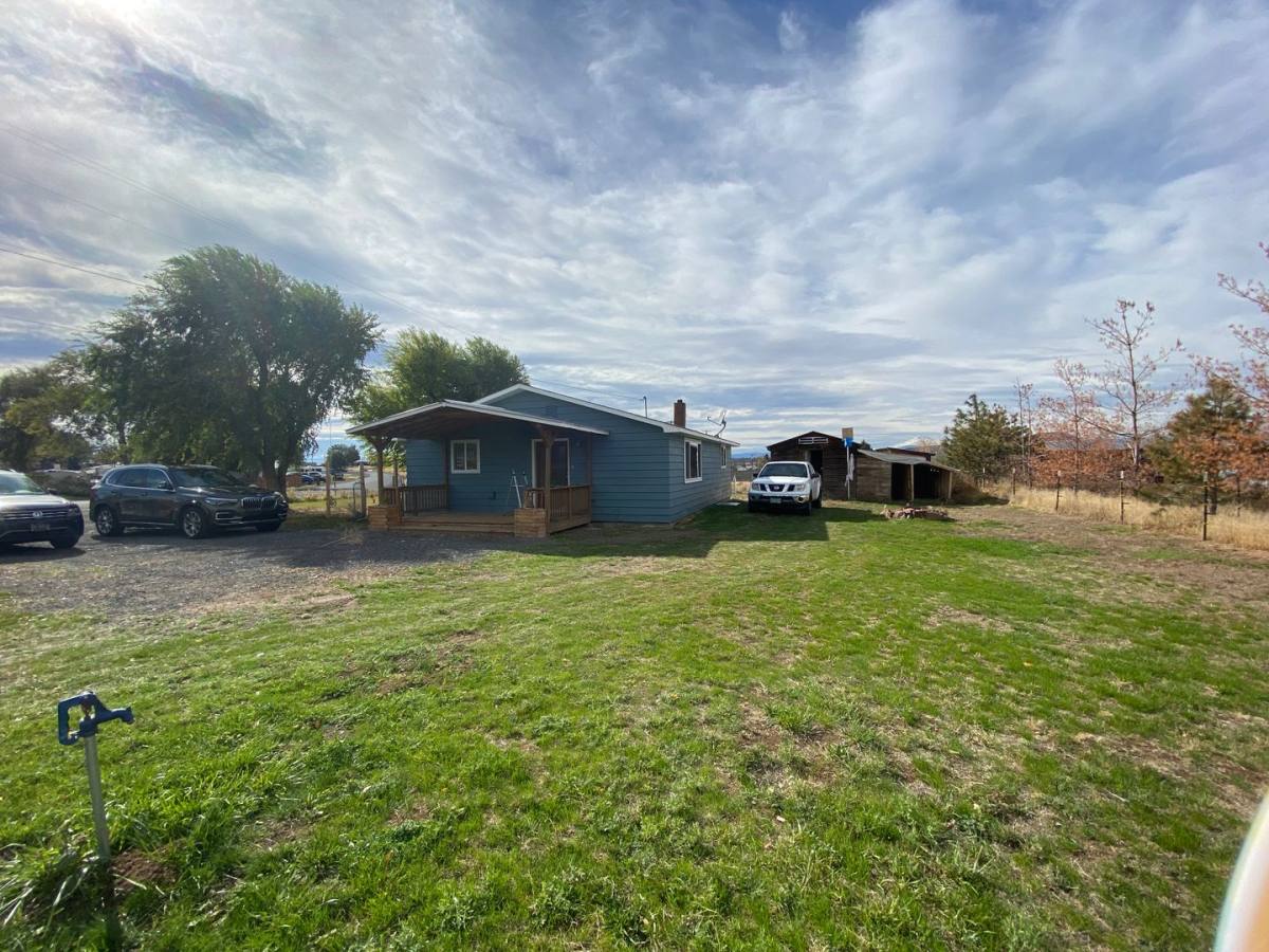 House for rent at 2172 SW Dover Lane, Madras, OR 97741
